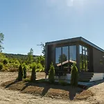 Sveastranda Kamp alanı 4*