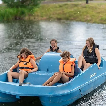 营地 斯维斯特兰达露营地 Gullor