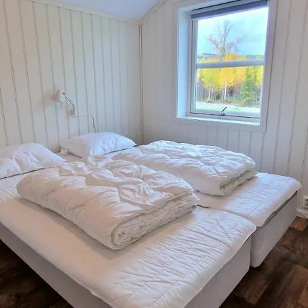 Sveastranda مكان تخييم 4*