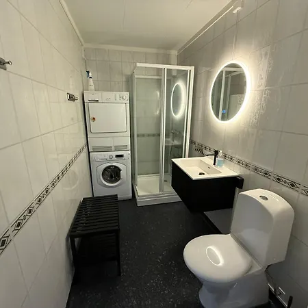 Sveastranda مكان تخييم Gjøvik