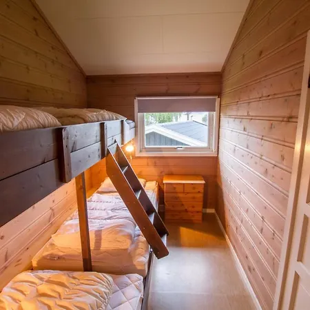 Sveastranda Kemp 4*